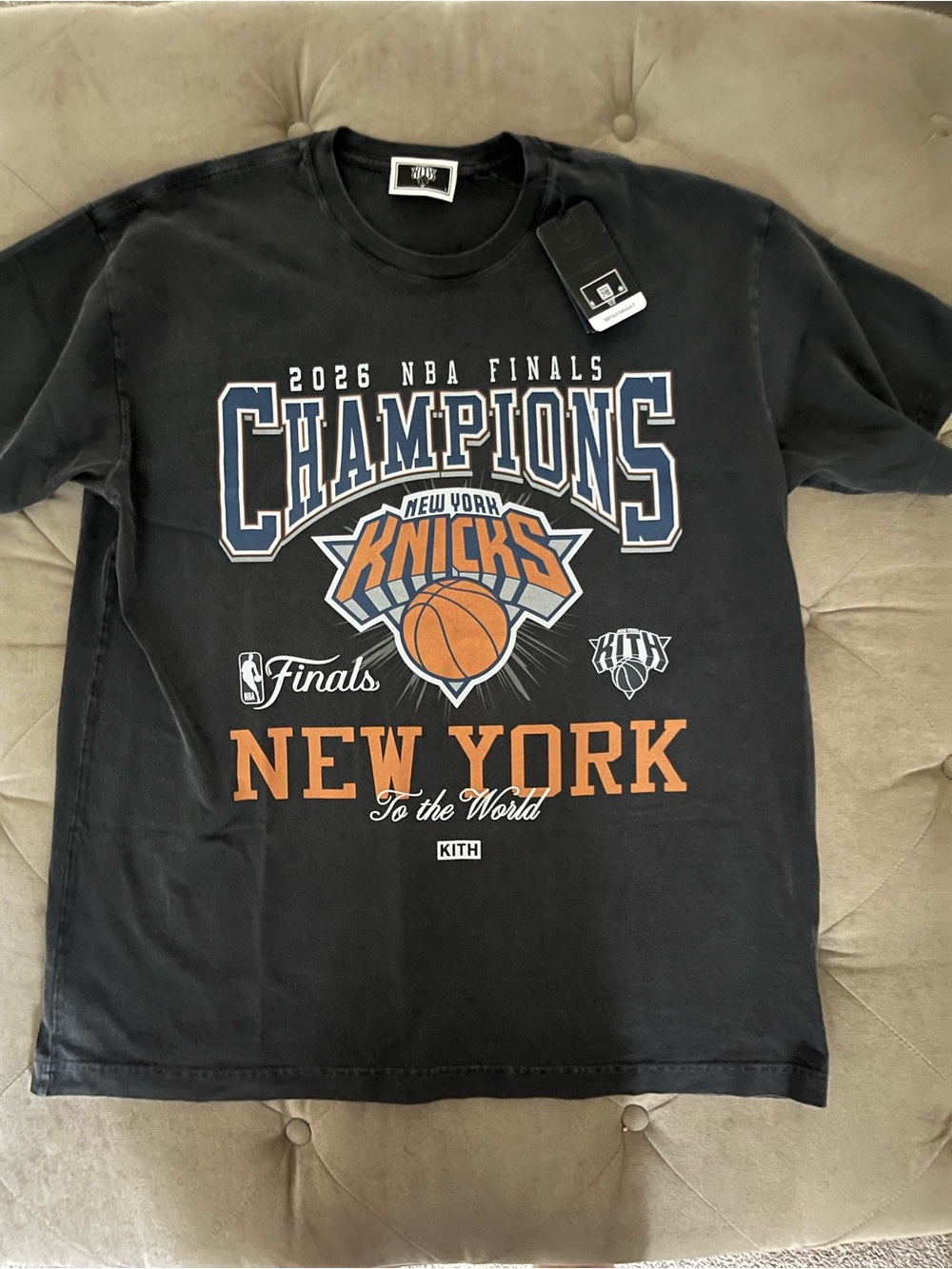 Kith Black New York Knicks 2026 Champions Graphic Tee size XL